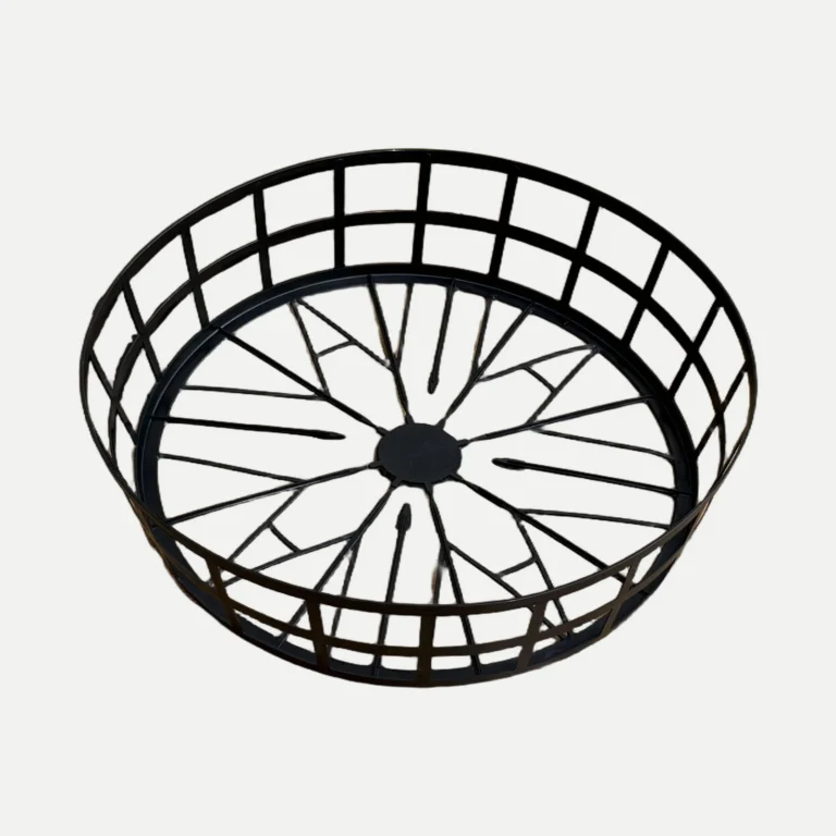 Panier noir realise par Plazur Industries