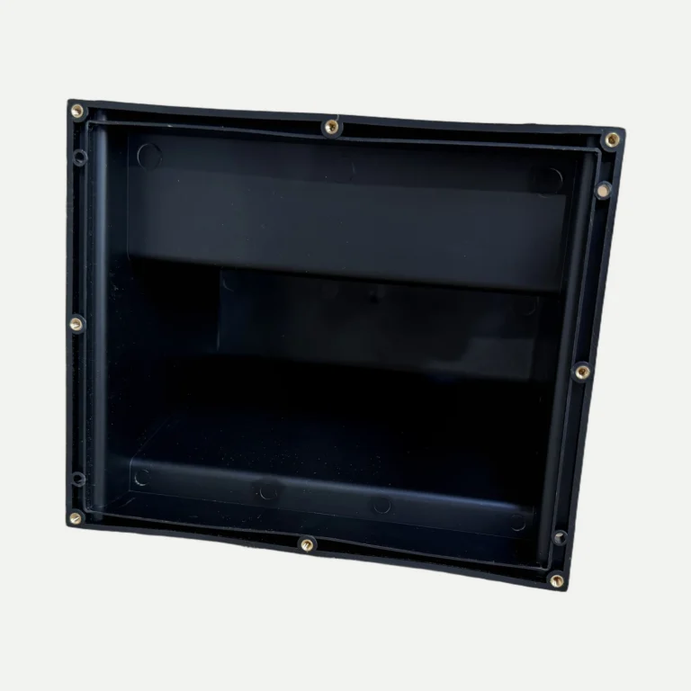 Produit plastique noir realise par Plazur Industries