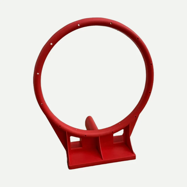 Support rouge realise par Plazur Industries
