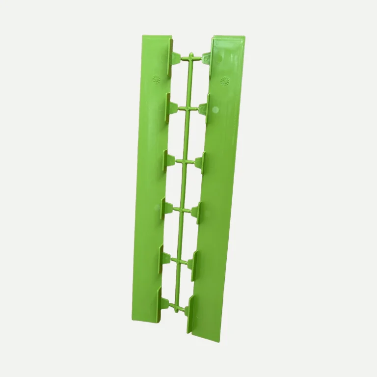 Support vert realise par Plazur Industries